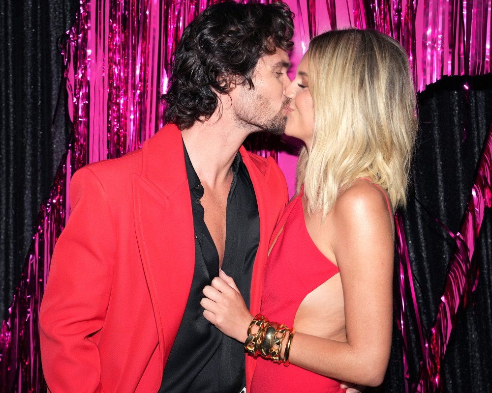Kelsea Ballerini Approves of Taylor Swift and Travis Kelce's Kiss — Like Hers With Chase Stokes!