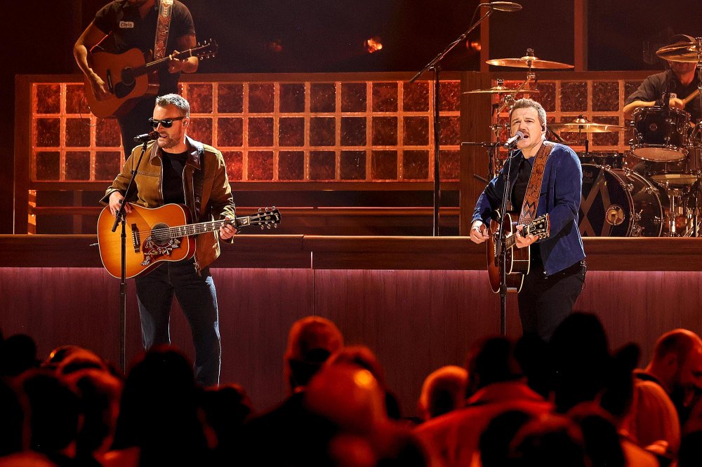 Morgan Wallen Wows at 2023 CMA Awards With Surprise Guest Eric Church By His Side 433