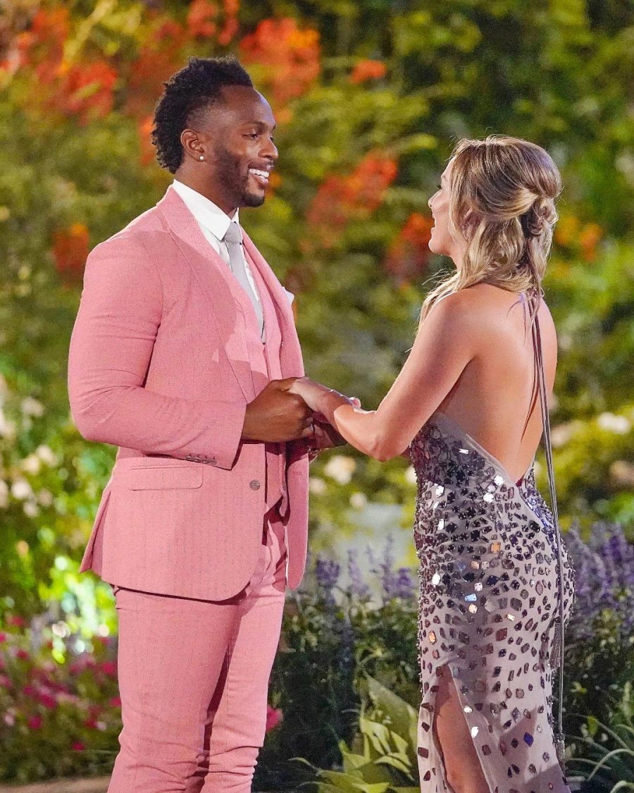 The Bachelor and The Bachelorette Alums Can t Stop Wearing Salmon Suits A Look Back 171