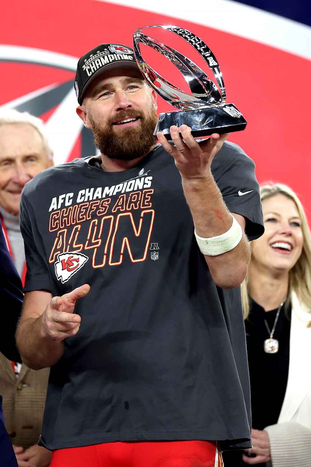 Baltimore Ravens Kicker Justin Tucker Responds to Travis Kelce Tossing His Helmet Before AFC Championship