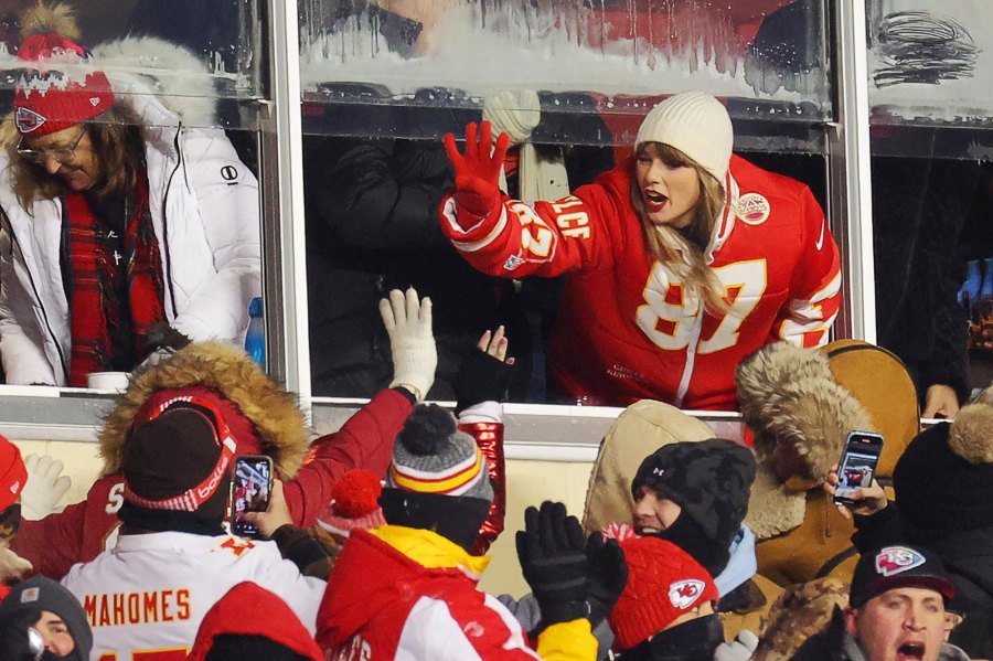 Every Game Day Outfit Taylor Swift Has Worn While Supporting Travis Kelce 199
