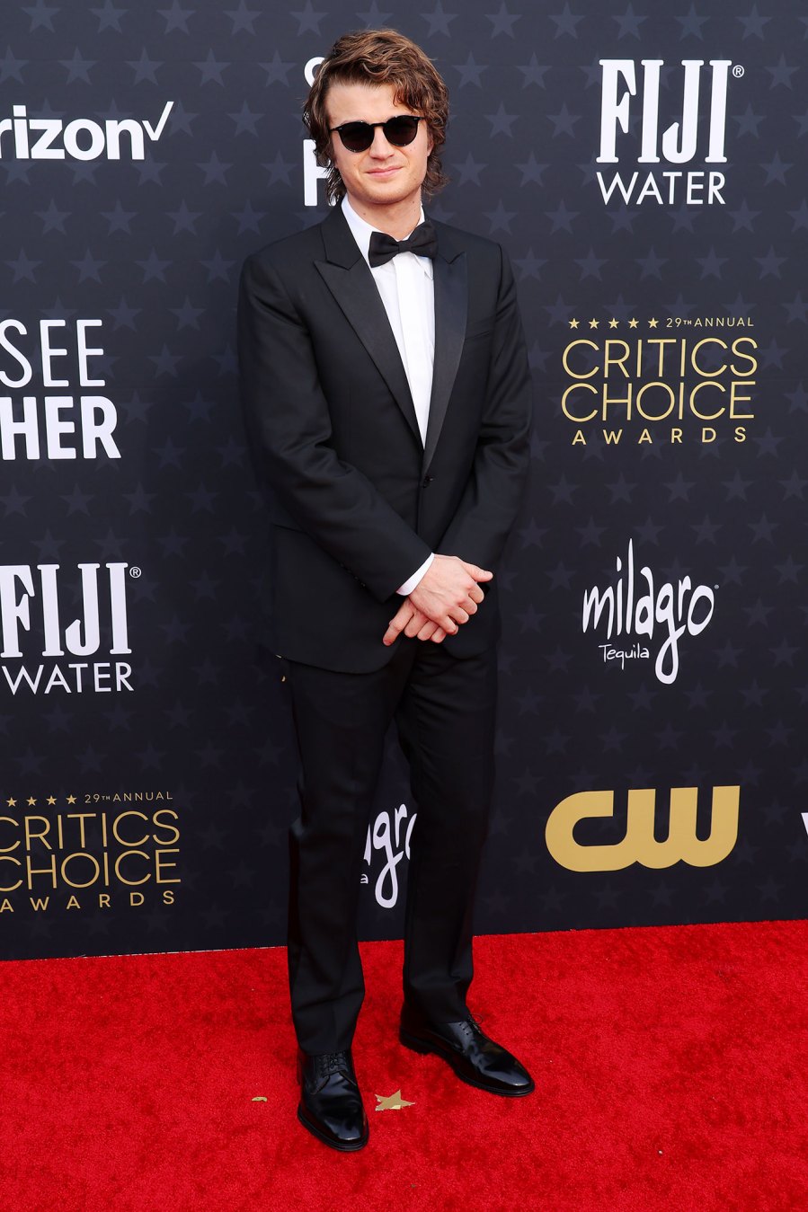 Joe Keery Red Carpet Arrival 2024 Critics Choice Awards