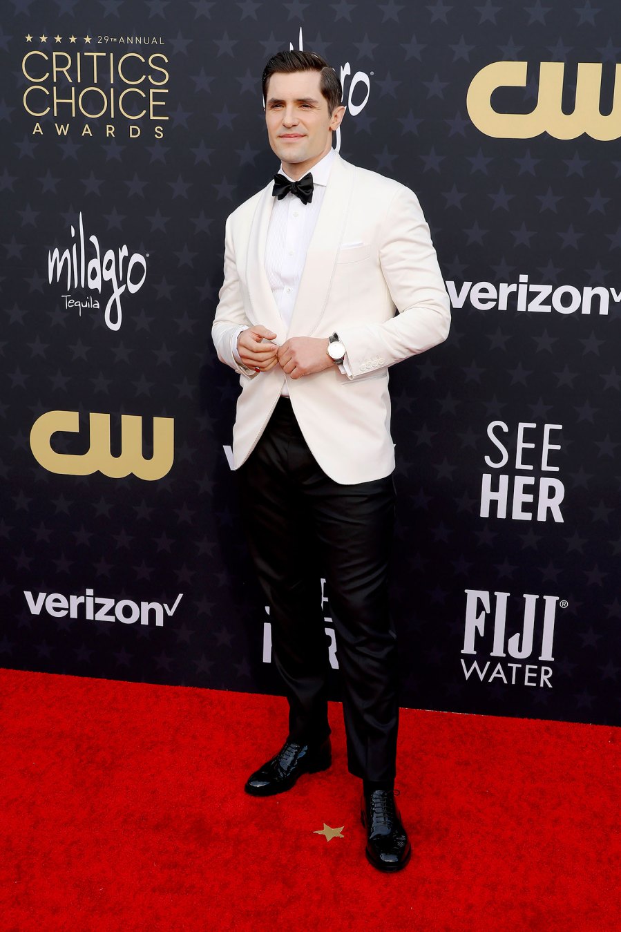 Phil Dunster Red Carpet Arrival 2024 Critics Choice Awards