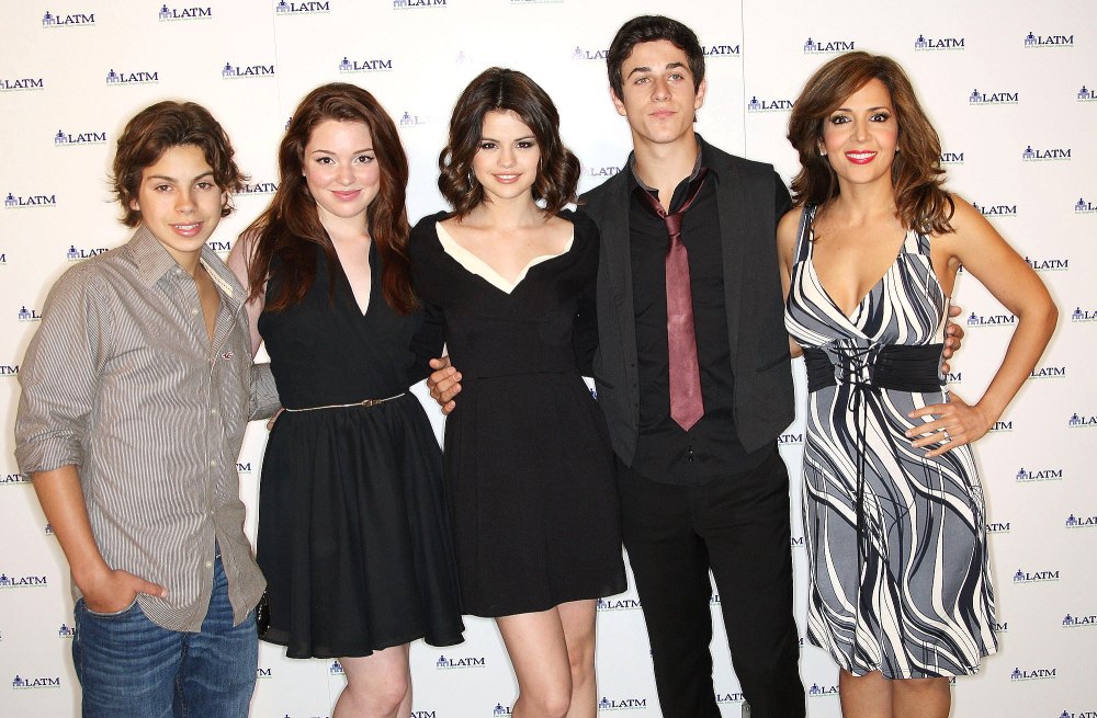 Selena Gomez Will Return as Alex Russo in New Wizards of Waverly Place Pilot With David Henrie