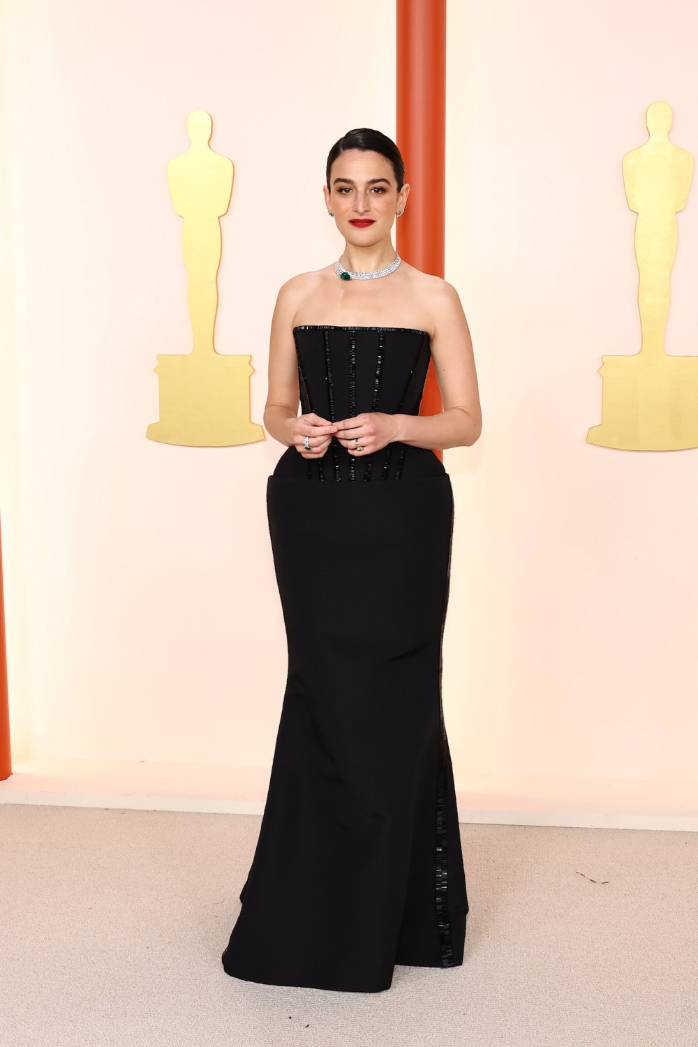 Jenny Slate Opens Up About Tearing Her Dress at the 2023 Oscars My Butt s out