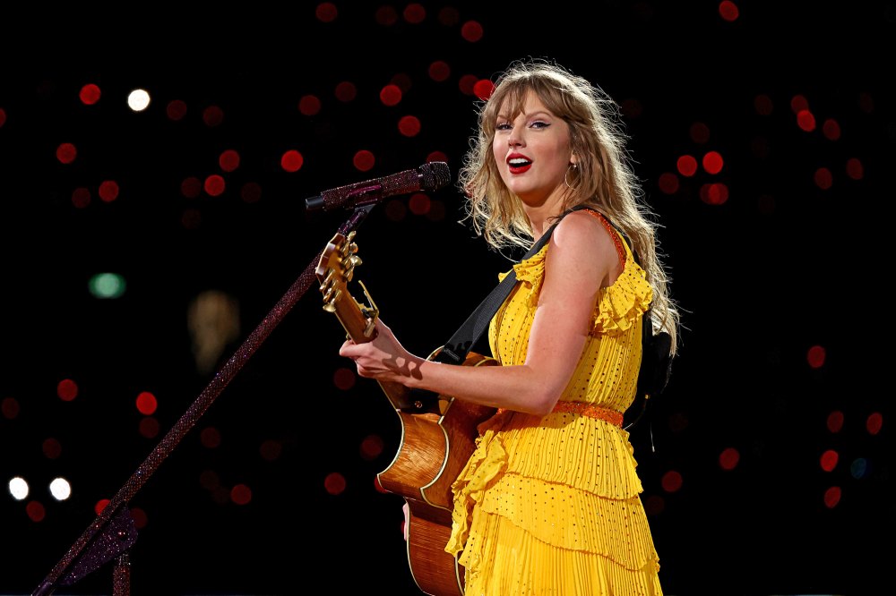 Taylor Swift Dispels Yellow Dress Theory