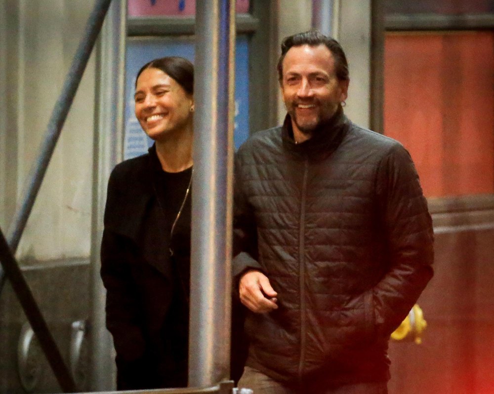 Andrew Shue and Marilee Fiebig Look So in Love During Romantic NYC Outing 3