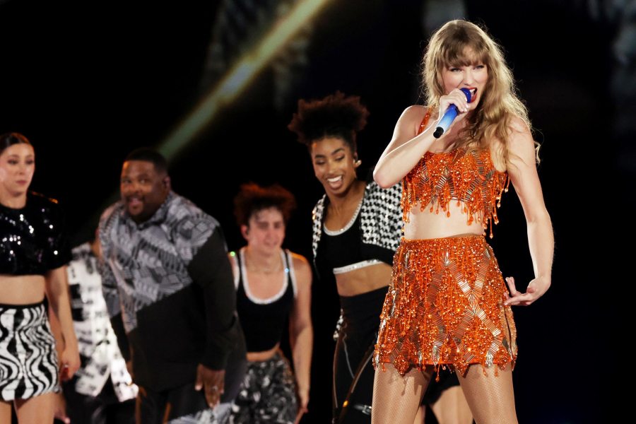 Breaking Down Every Cat Reference in Taylor Swifts Music
