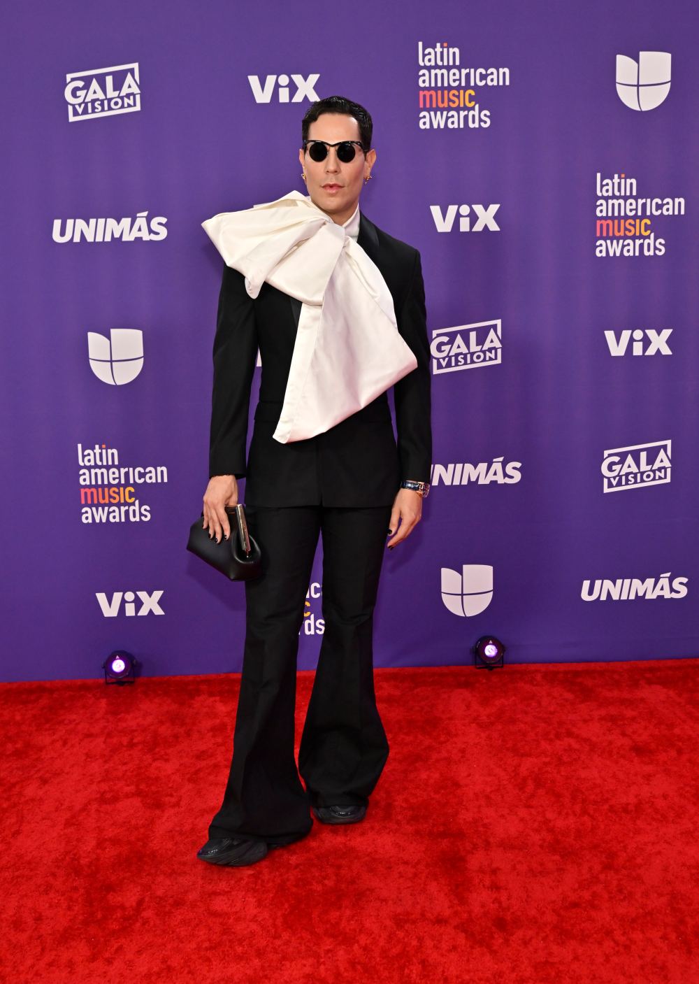 El cantante mexicano Christian Chávez en la alfombra roja de los Latin AMA's 2024