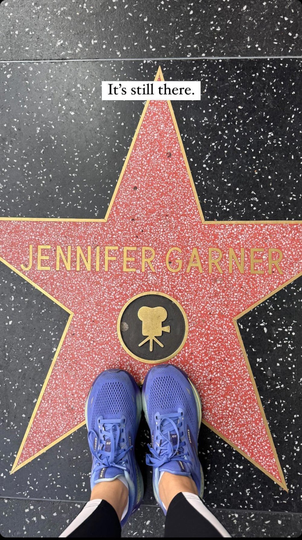 Jennifer Garner Takes Her Mom to Hollywood Star