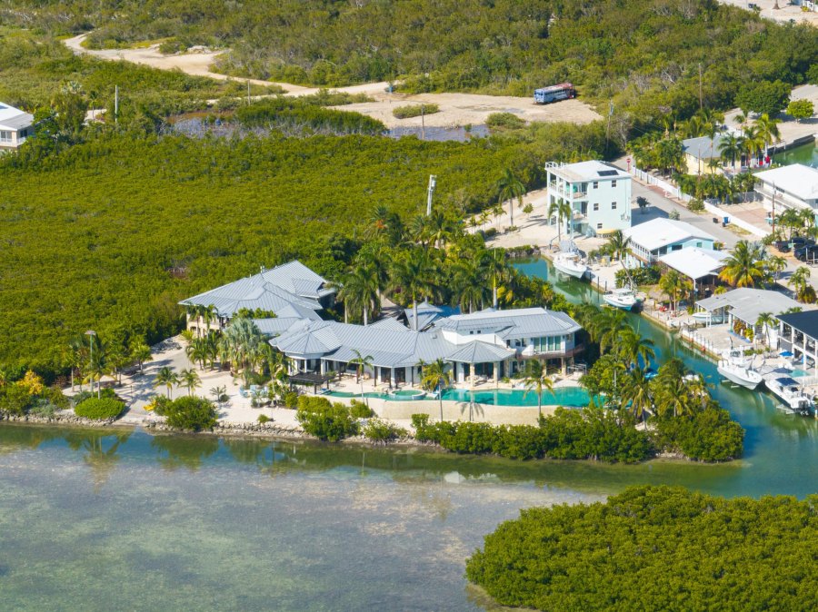 Sydney Sweeney Buys 135 Million Florida Home