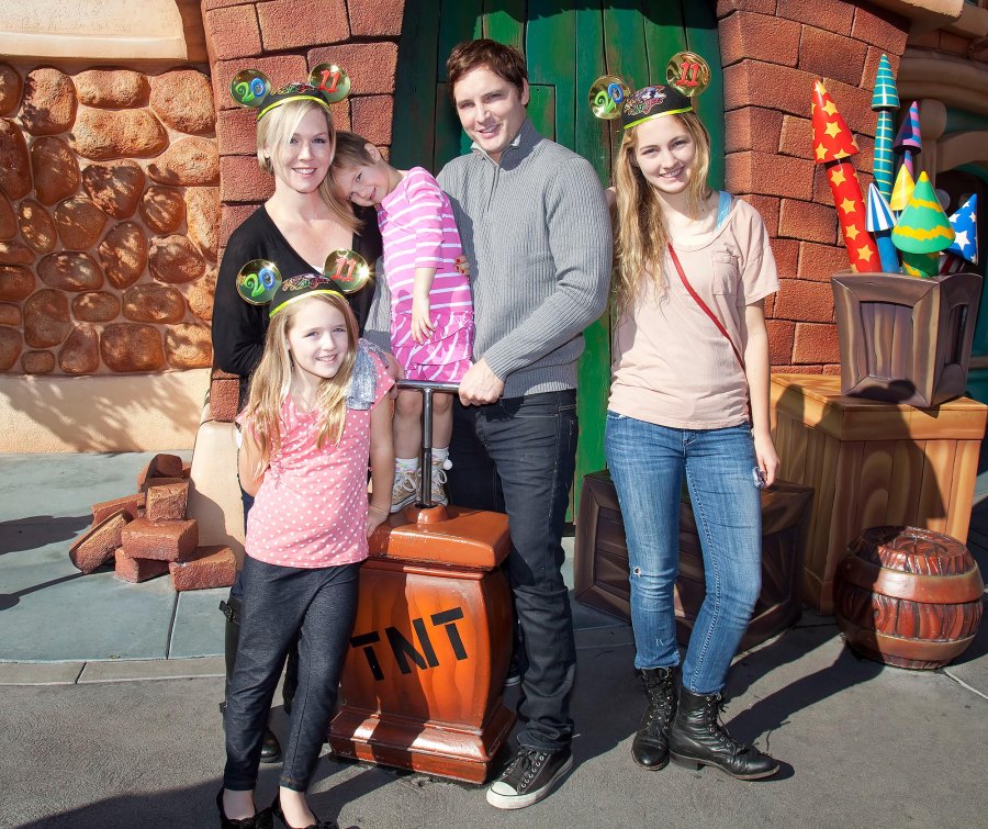 Jennie Garth and Ex-Husband Peter Facinelli's Family Album With 3 Daughters Through the Years