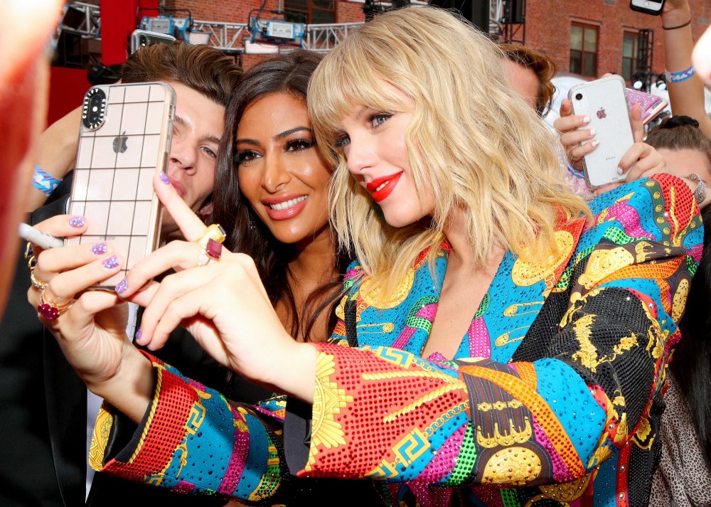 La guía de Taylor Swift para tomar la selfie perfecta: 6 consejos para probar