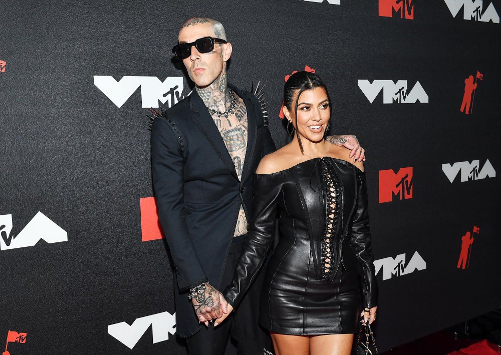 Kourtney Kardashian y Travis Barker tuvieron relaciones sexuales para inducir el parto cuando ella estaba dilatada 3 centímetros