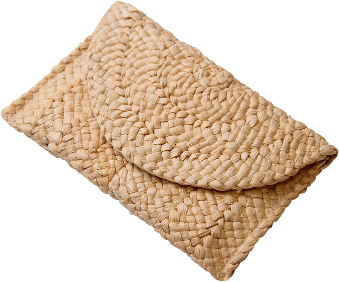 straw clutch