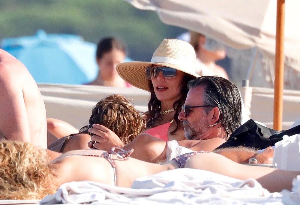 Bethenny Frankel Stuns in One Piece With German Artist Niclas Castello on Saint Tropez Vacation 272