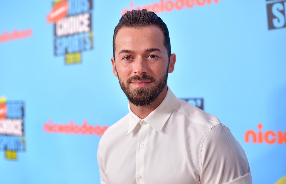 Profesional de 'Dancing With the Stars' Artem Chigvintsev arrestado por violencia doméstica