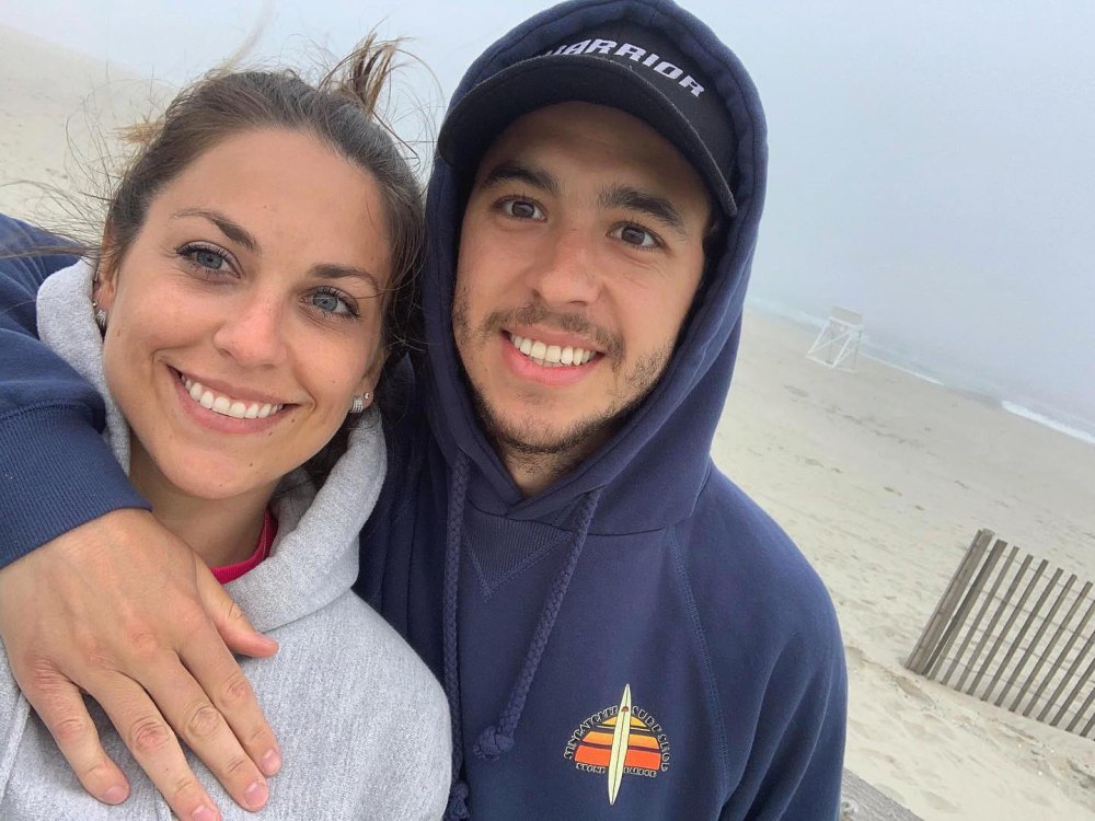 La esposa de la estrella de la NHL Johnny Gaudreau, Meredith Gaudreau, rompe el silencio tras la muerte de su esposo 455