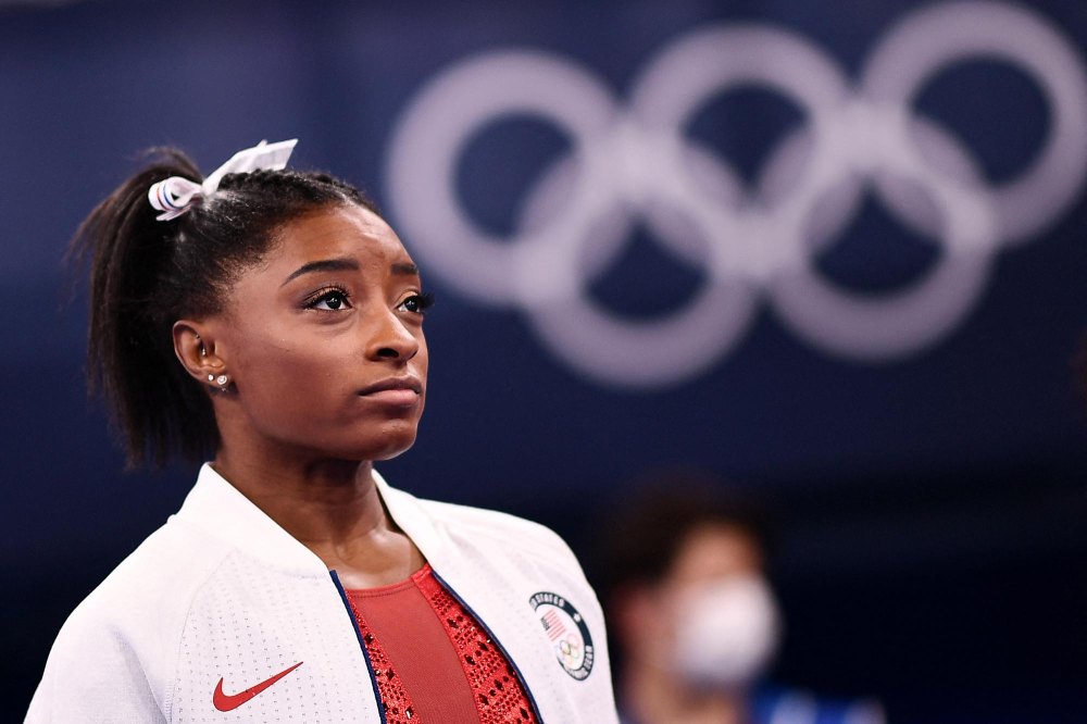 Simone Biles se siente indispuesta tras una noche en París 967