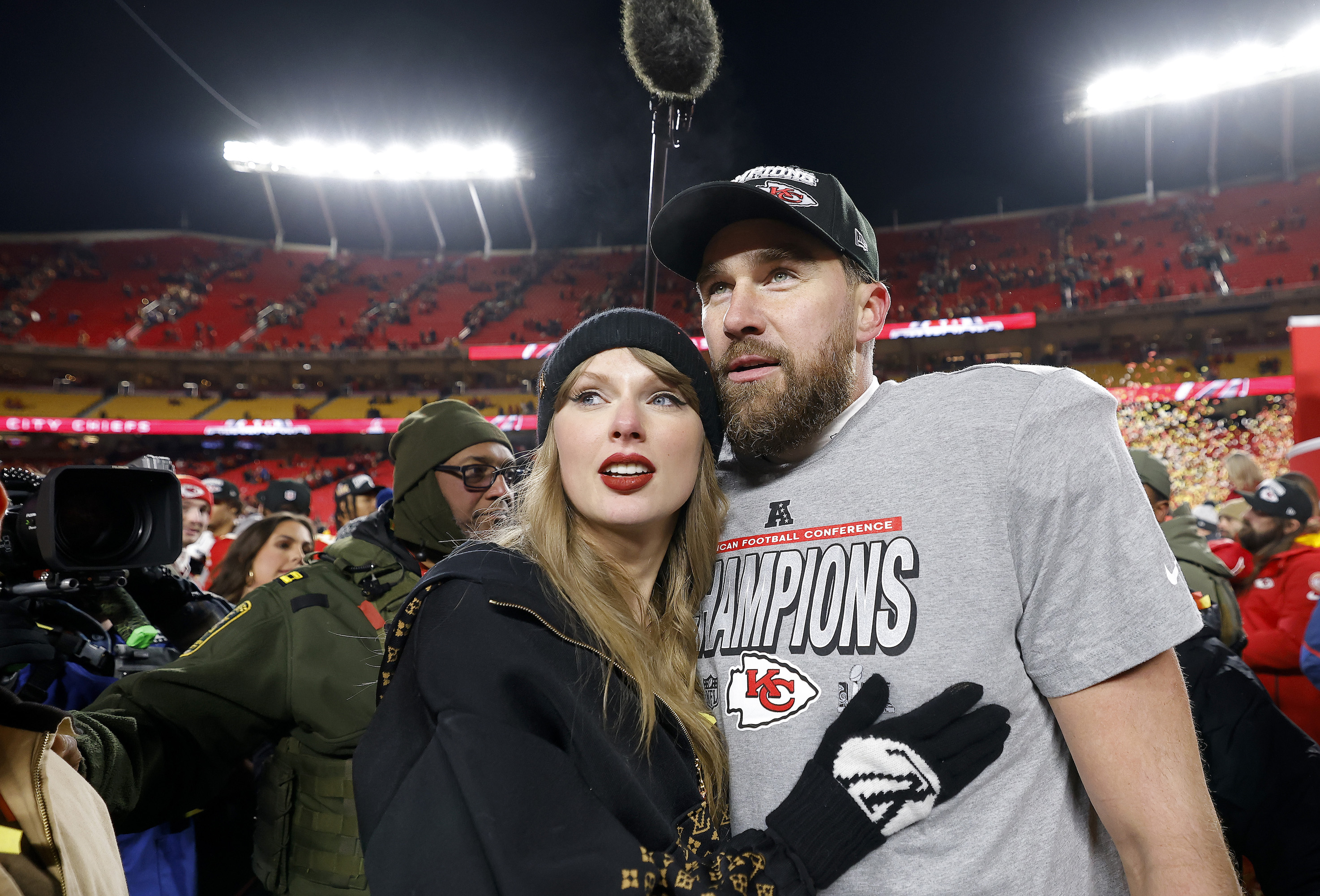 GettyImages-2196122888-Travis-Kelce-Jokes-He-Gained-Weight-After-Eating-Taylor-Swifts-Sourdough.jpg