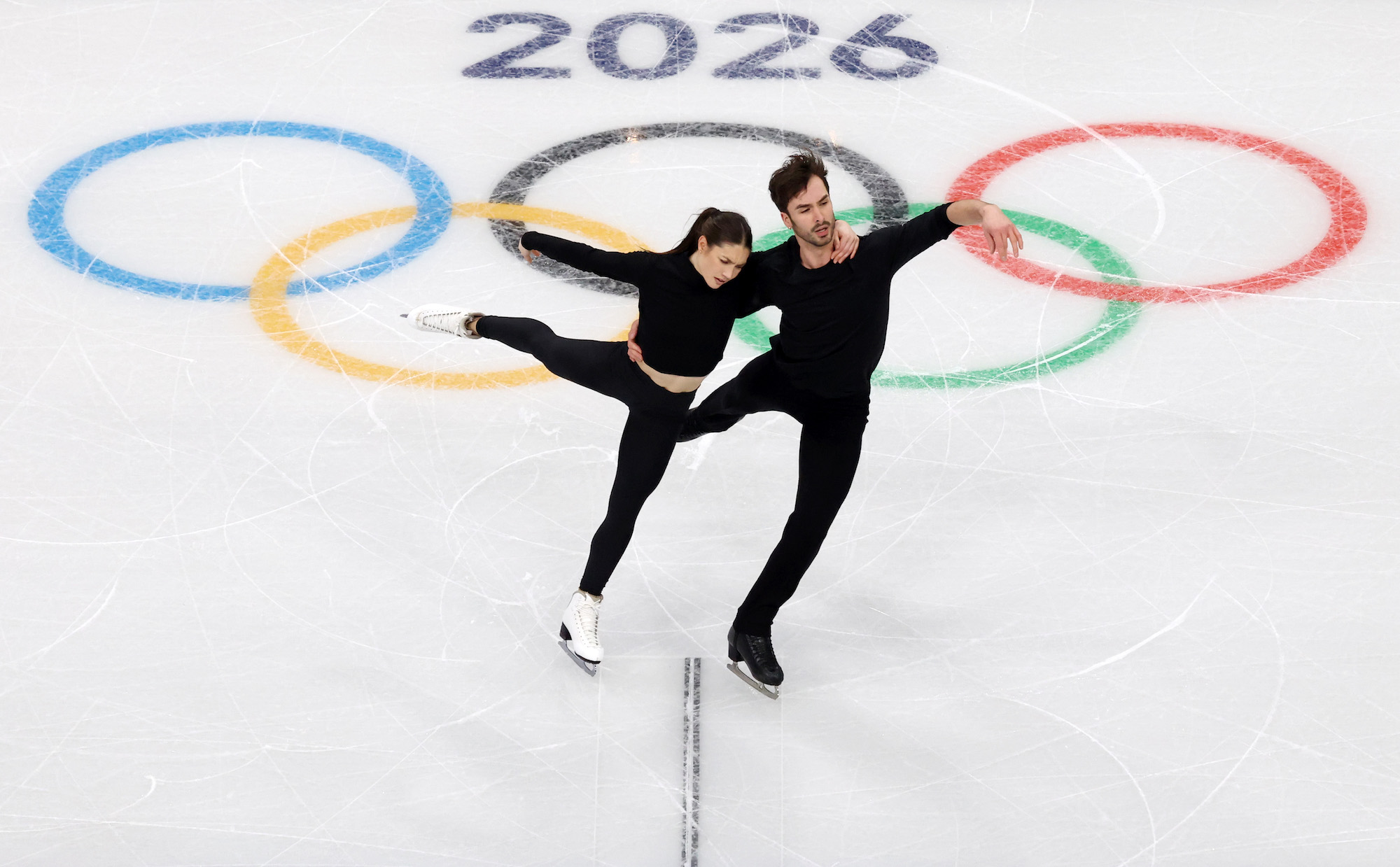 Guillaume-Cizeron-and-Laurence-Fournier-Beaudry-Olympics-GettyImages-2259602681