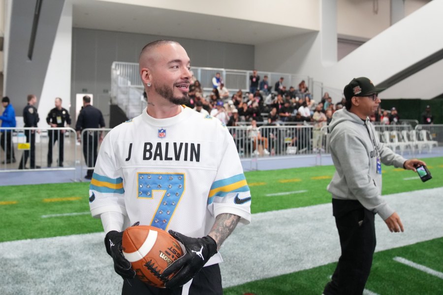 J Balvin Super Bowl Flag Football Game Hot Pics.JPG