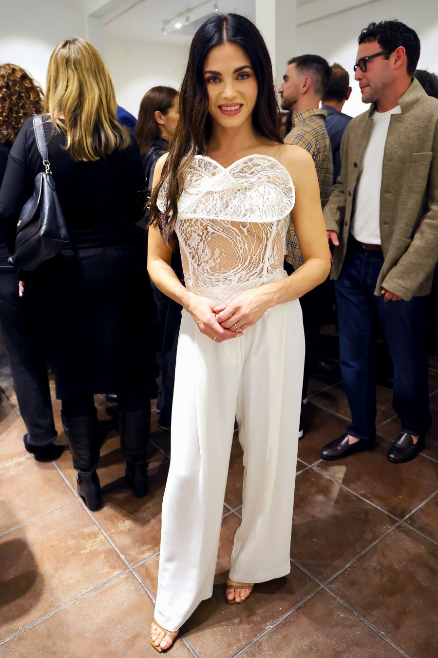 Jenna Dewan Holocaust Remembrance Exhibition Hot Pics