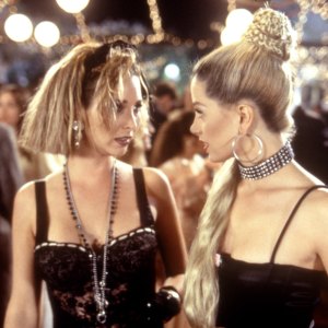 Lisa Kudrow and Mira Sorvino in Romy and Michele's High School Reunion