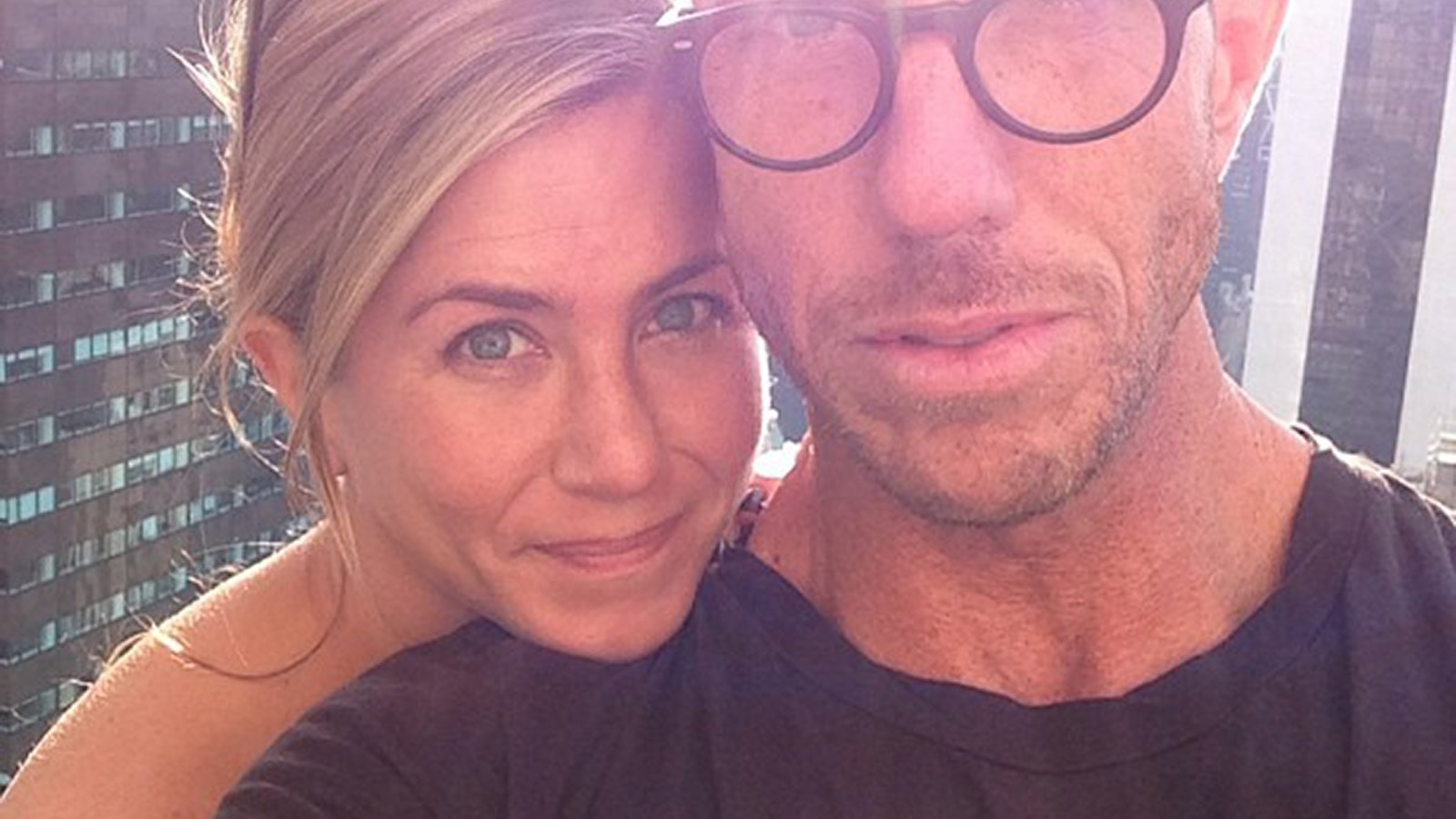 Jennifer Aniston No Makeup Star Goes Fresh Faced in New Pic