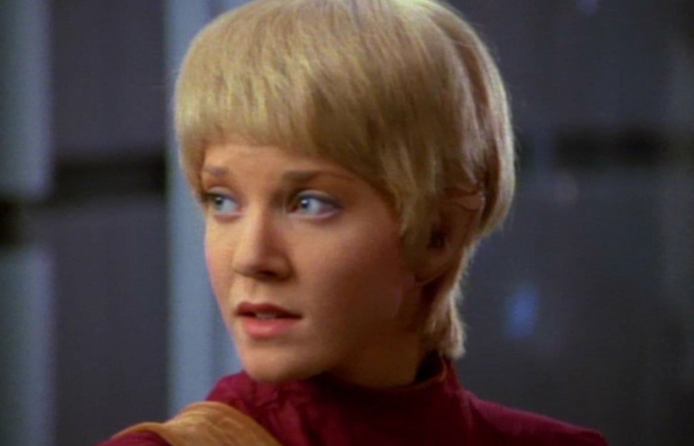 Star Trek Voyagers Jennifer Lien Charged With Indecent Exposure