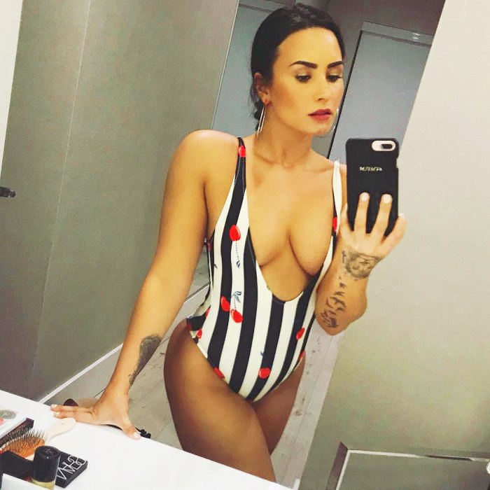 Demi Lovato Stuns In Plunging Swimsuit Selfie