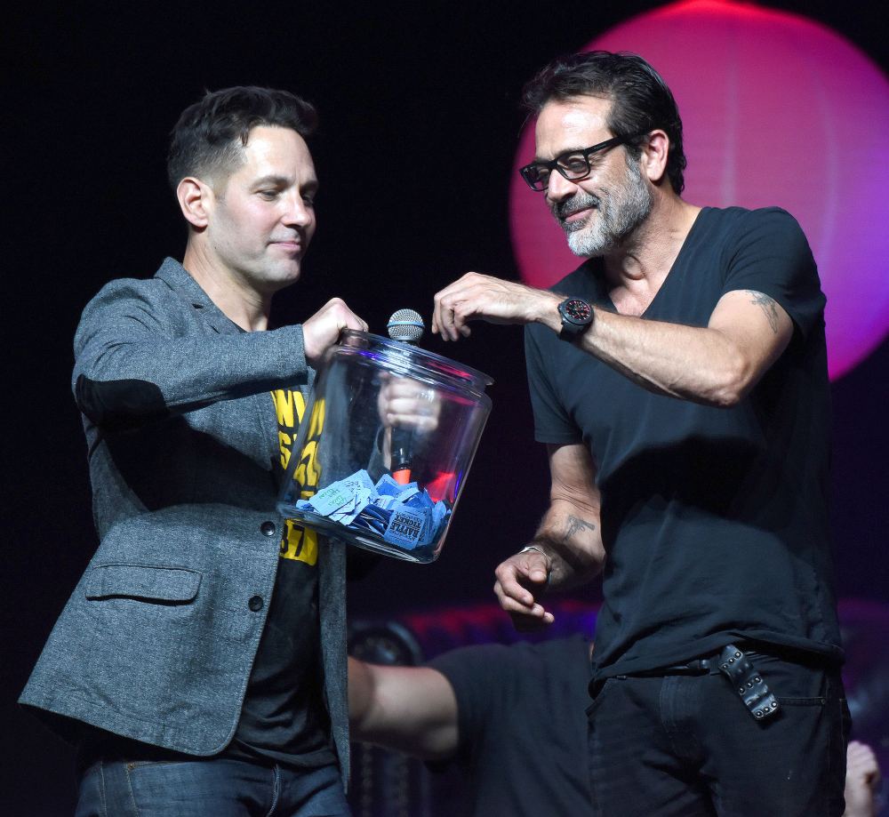Walking Dead's Jeffrey Dean Morgan Co-Owns a Candy Shop With Paul Rudd ...