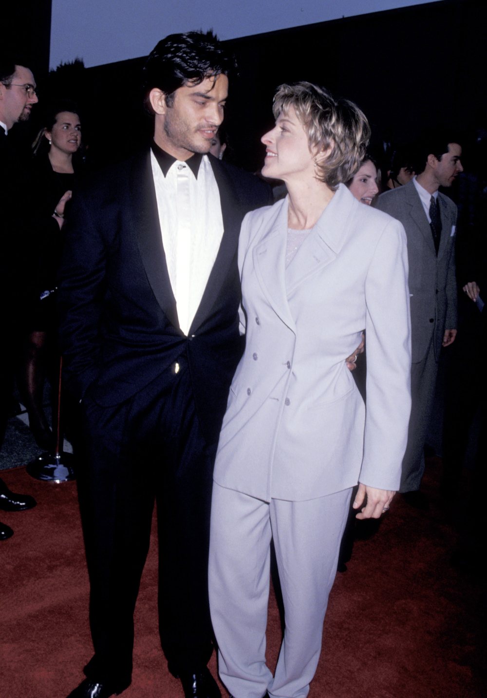 Johnathon Schaech and Ellen DeGeneres