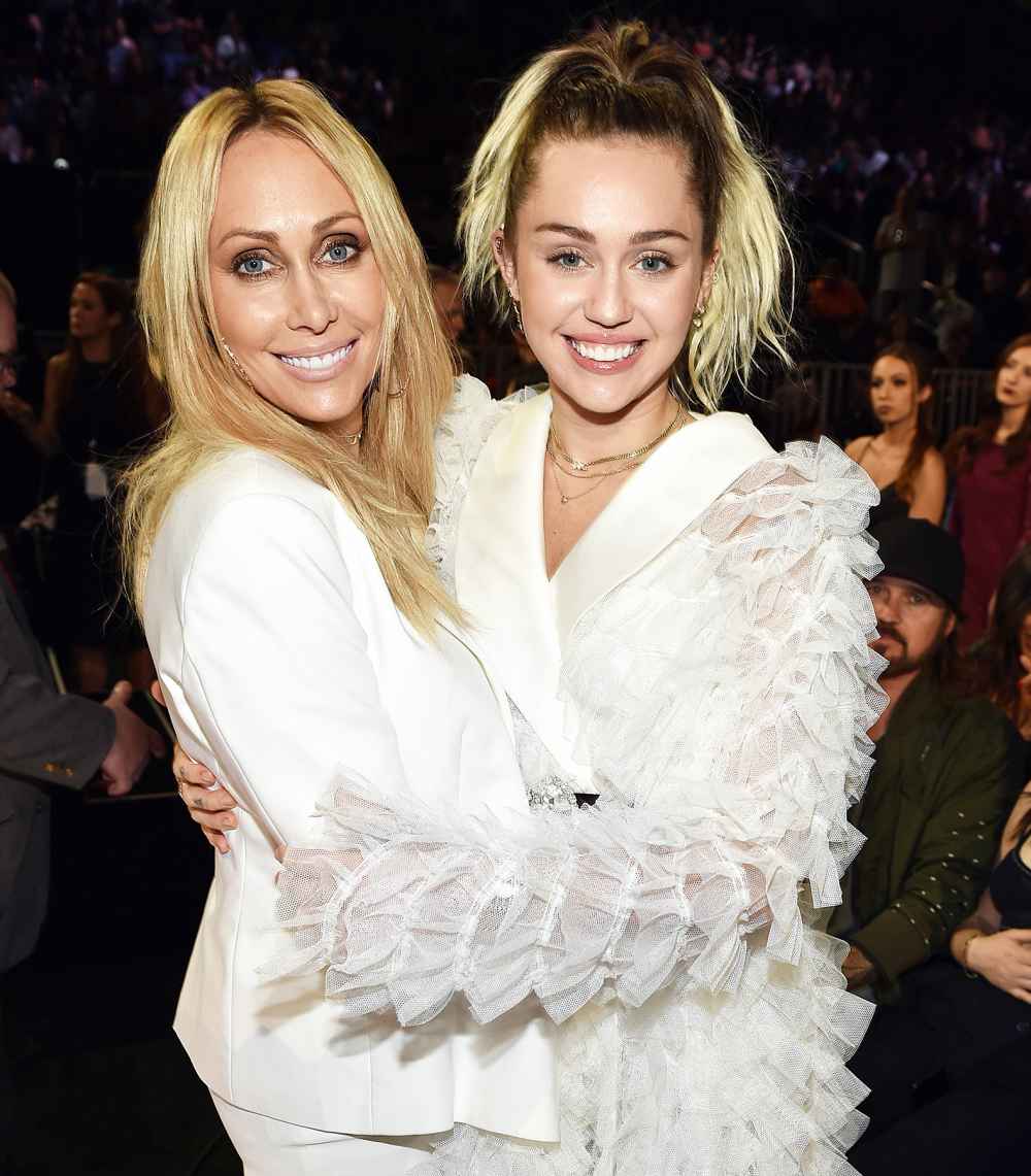 Tish Cyrus Miley Cyrus